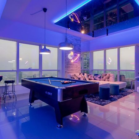 Next'House - Skyview Host Hostel Dubai Exterior photo